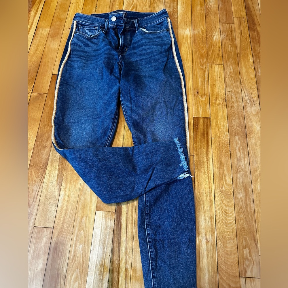 Abercrombie jeans mom style size 4 never worn